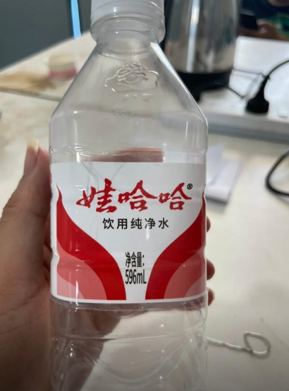 娃哈哈纯净水代工合作引关注